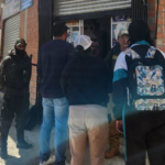 Roban Bs 150.000 en joyas de una tienda en El Alto; delincuentes cubrieron las cámaras con pintura
