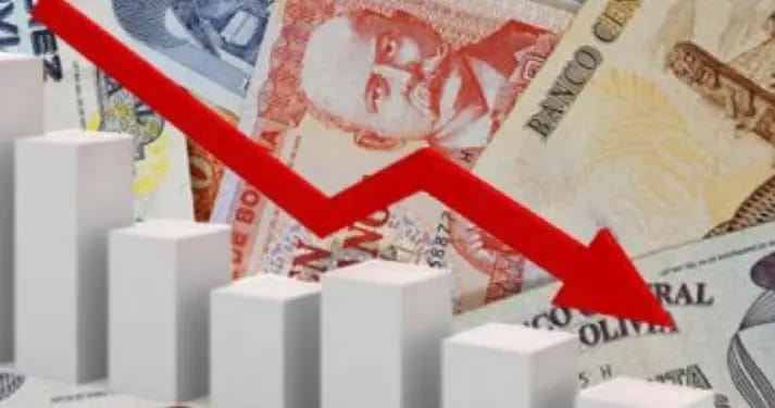 Bolivia devalúa el boliviano un 30% y pone fin a 15 años de tipo de cambio fijo en medio del silencio del Gobierno
