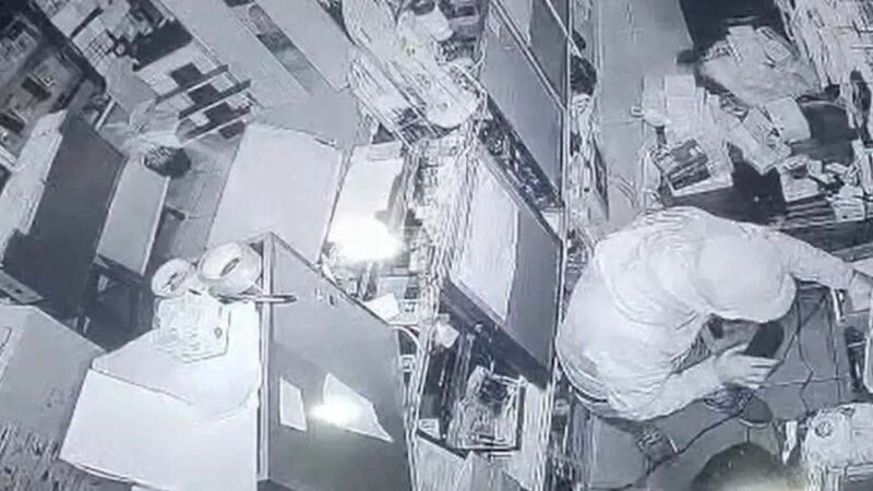 Golpe millonario en Cochabamba: banda criminal roba celulares y tablets valuados en más de Bs 1 millón